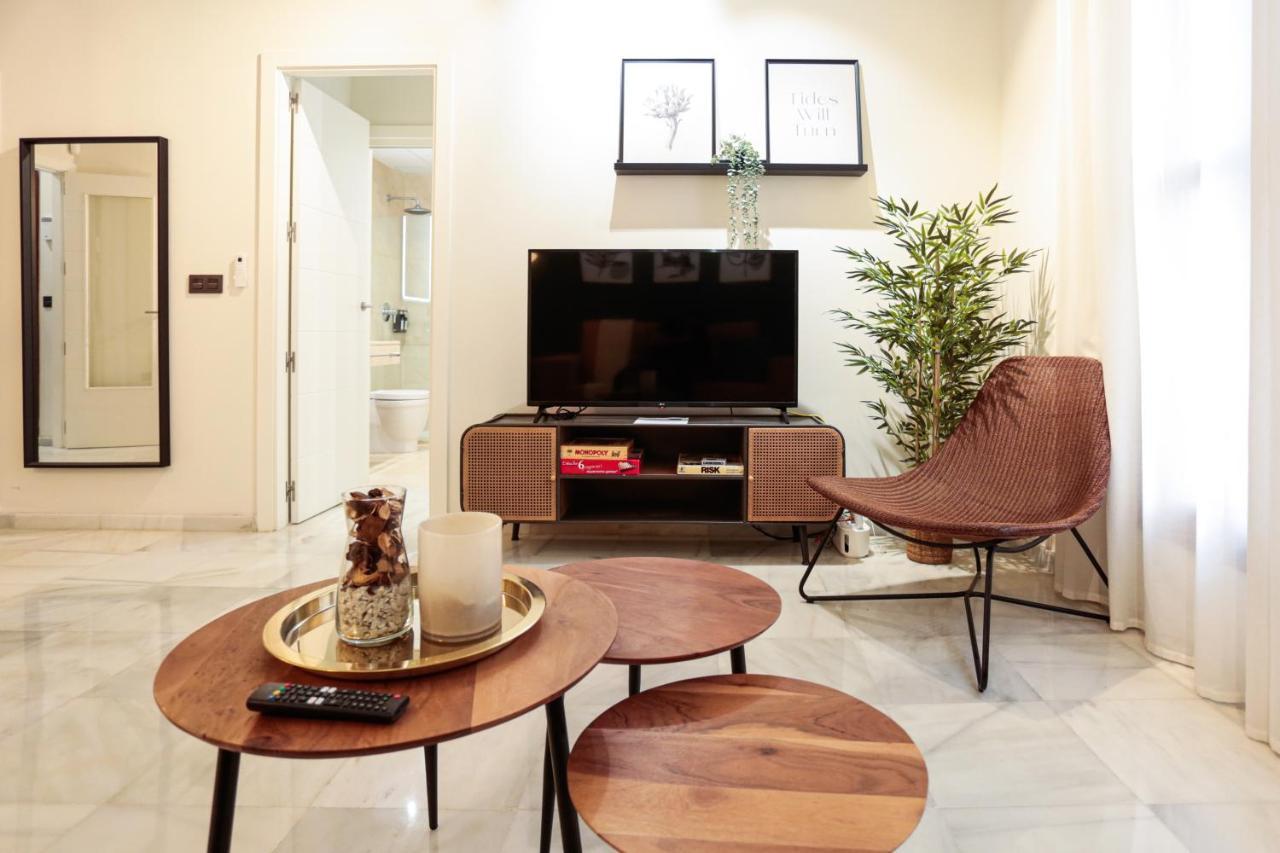 Monkeys Apartments Cervantes เซบีญา ภายนอก รูปภาพ