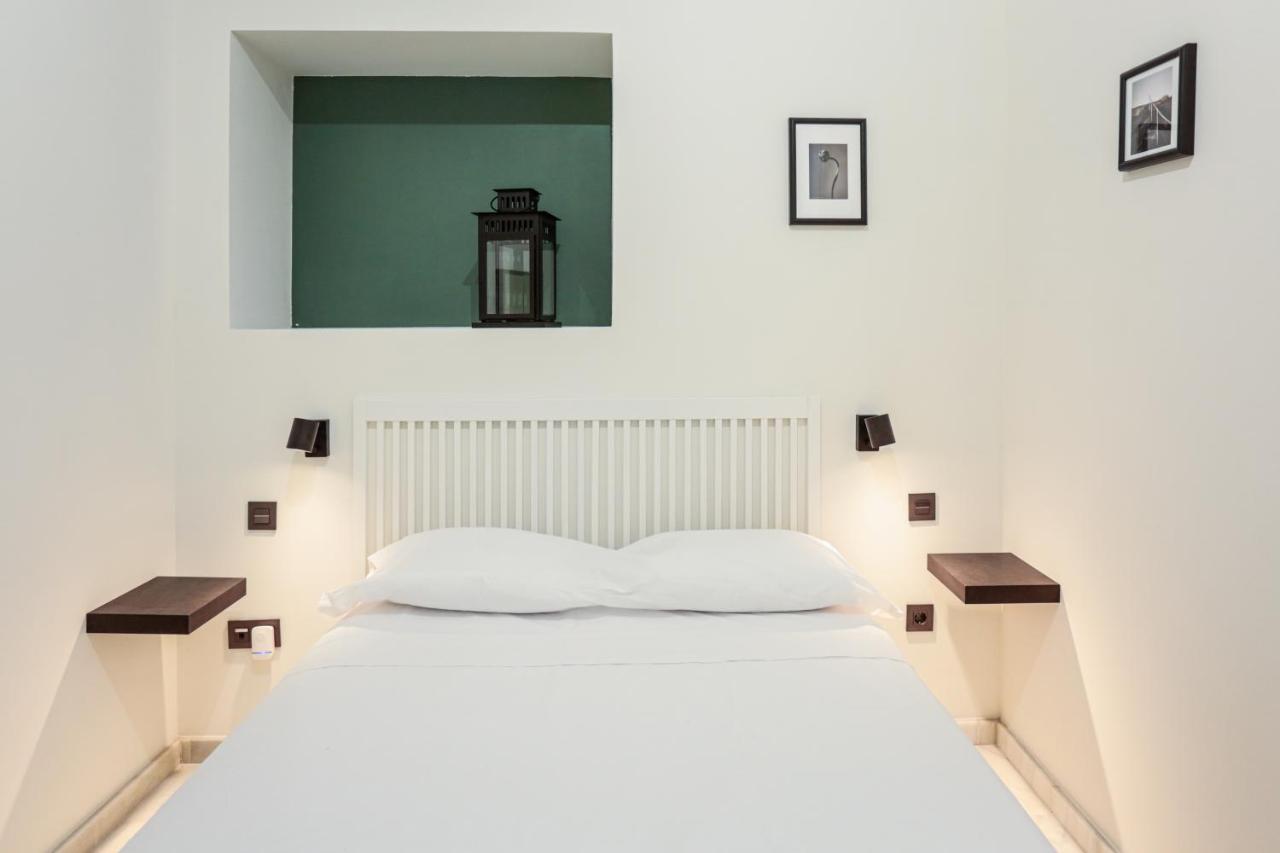 Monkeys Apartments Cervantes เซบีญา ภายนอก รูปภาพ