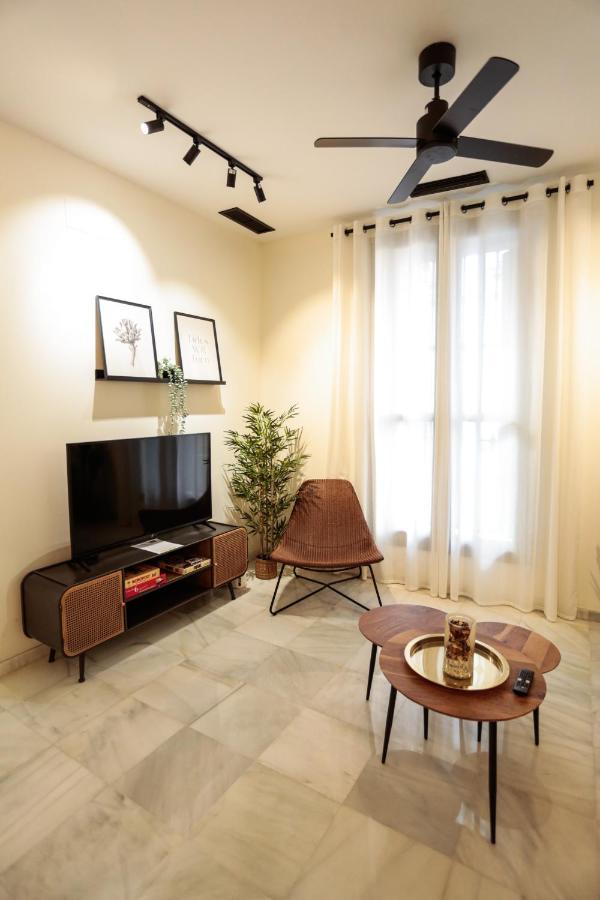Monkeys Apartments Cervantes เซบีญา ภายนอก รูปภาพ