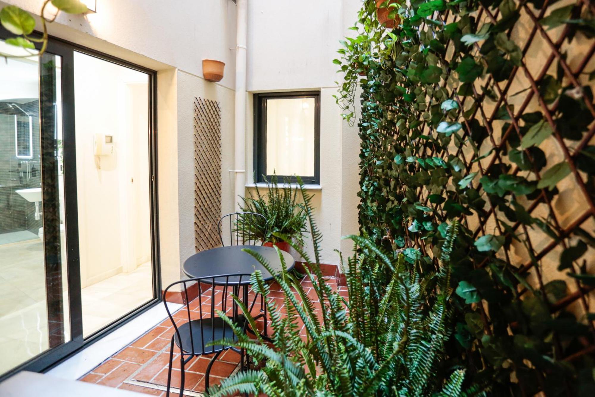 Monkeys Apartments Cervantes เซบีญา ภายนอก รูปภาพ